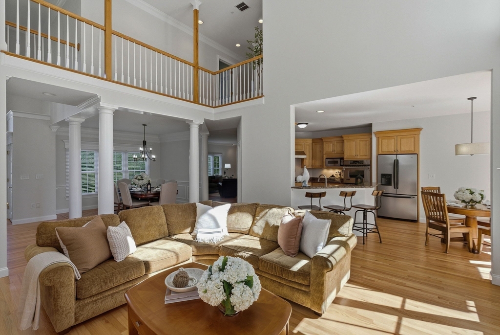72 Sterling Ln