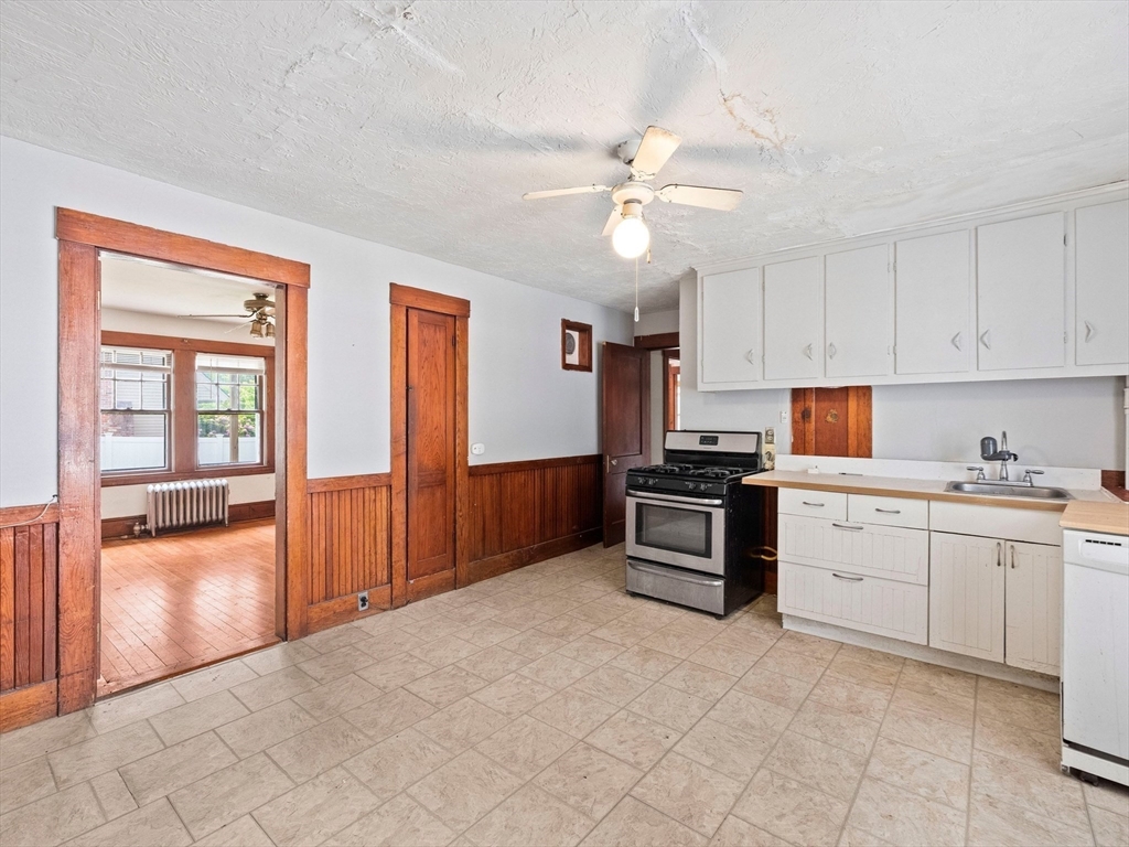 104 Great Rd