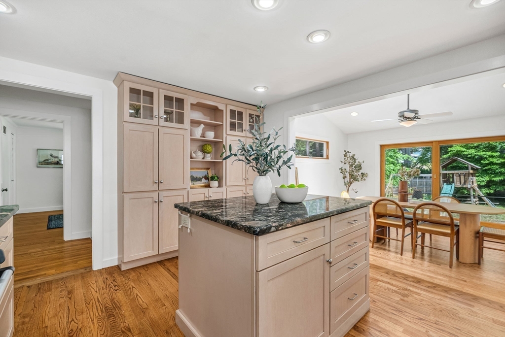9 Stonebridge Rd