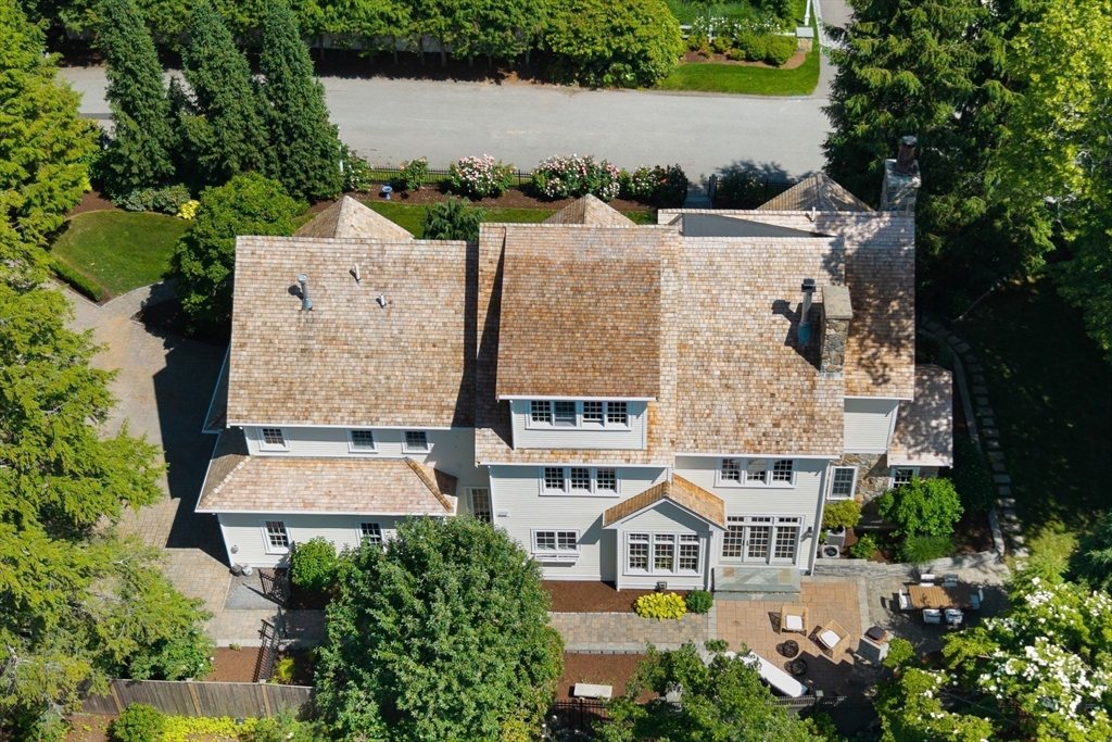 8 Valley Road