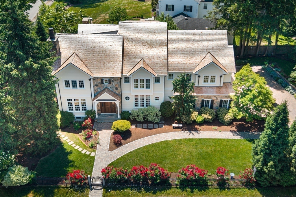 8 Valley Road