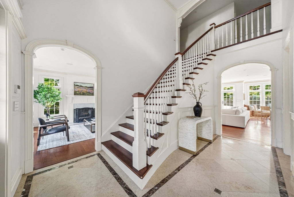 8 Valley Road