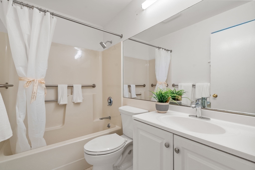 273 Cambridge # 205