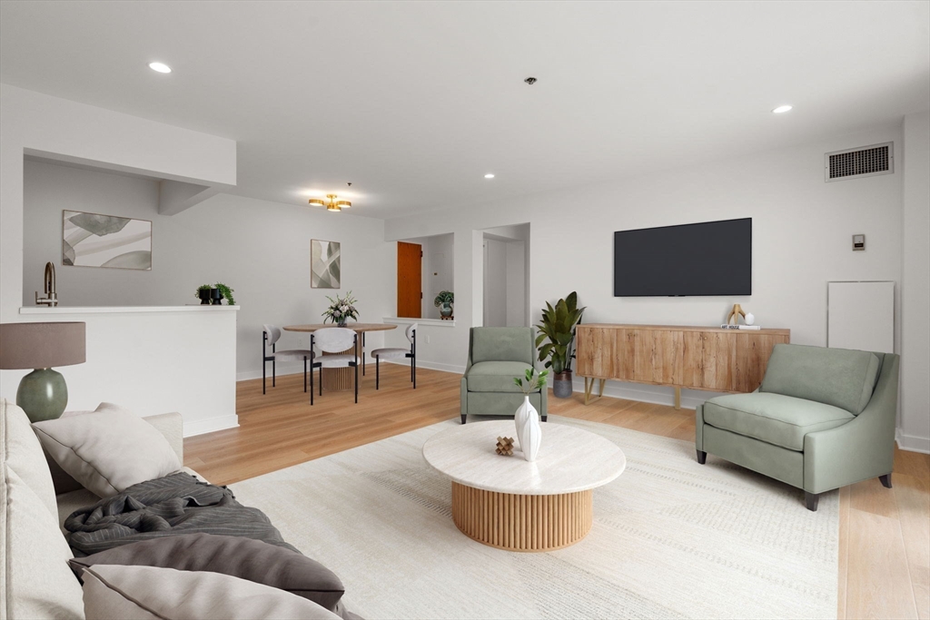 273 Cambridge # 205