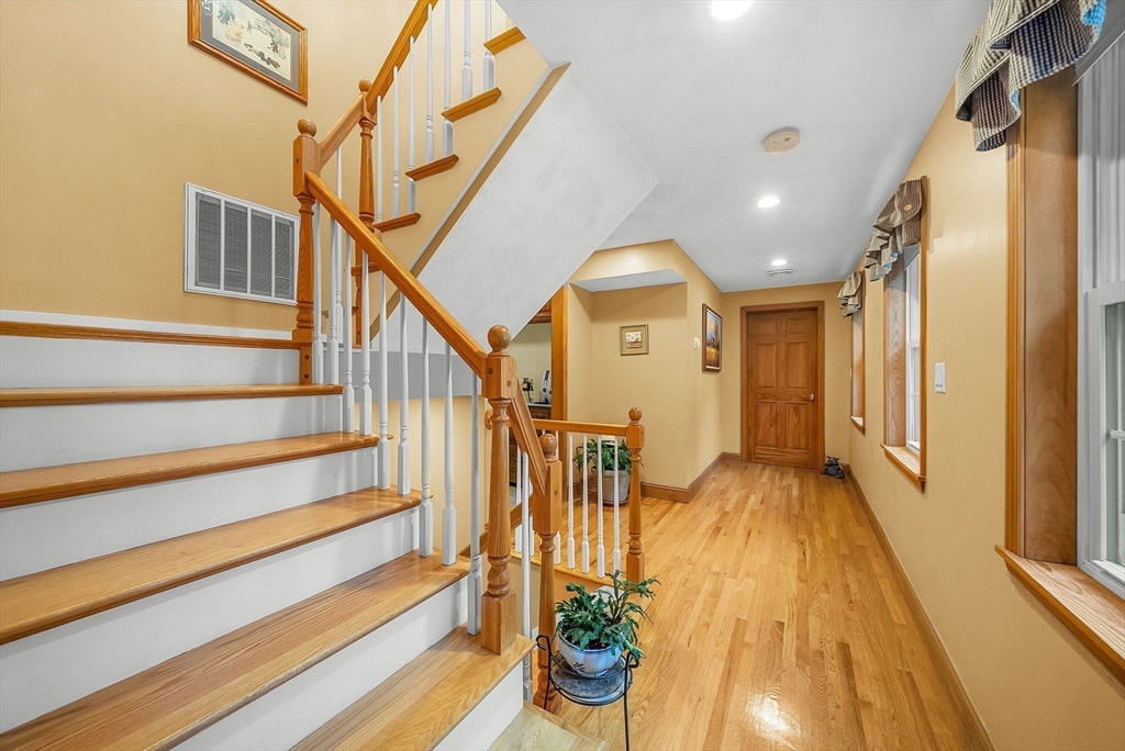 13 Oak St