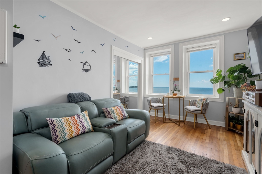 285 Lynn Shore Dr Unit: 402
