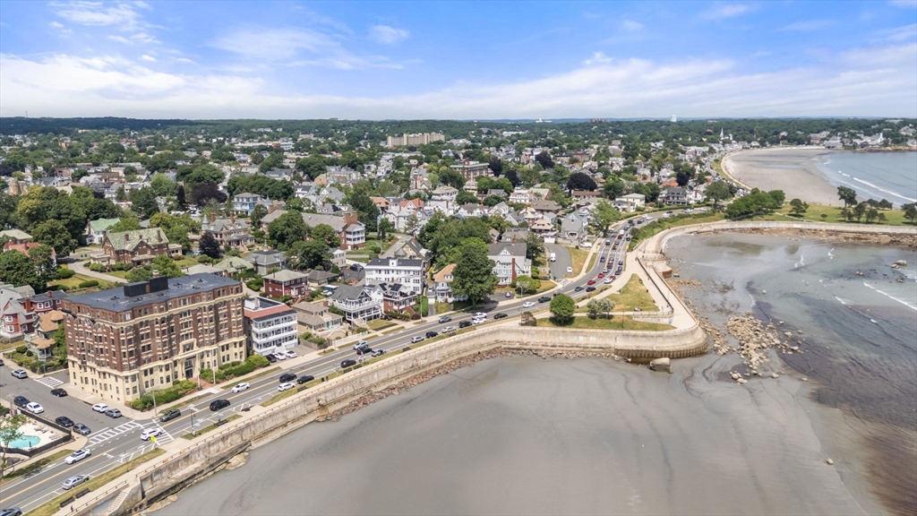285 Lynn Shore Dr Unit: 402