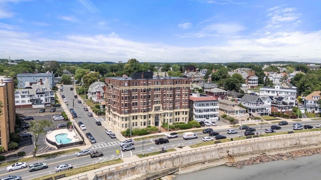 285 Lynn Shore Dr Unit: 402