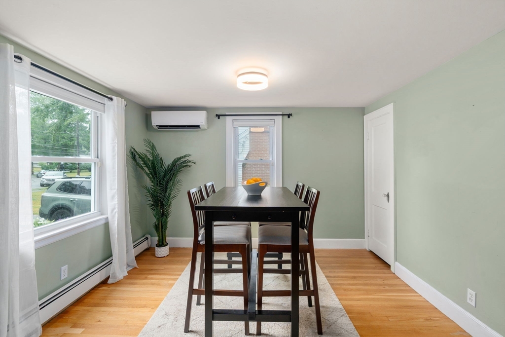 55 Joclyn Ave