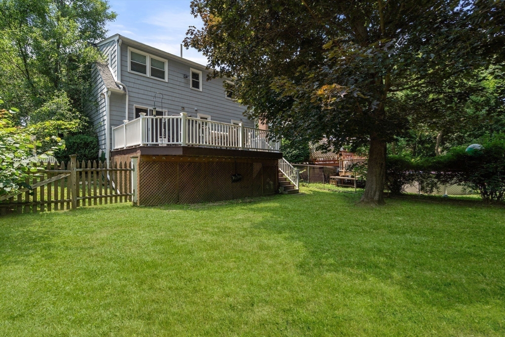 55 Joclyn Ave