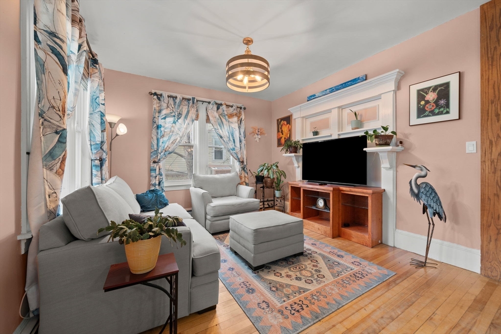 5 Breck St
