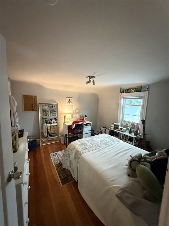 23 Farragut Avenue # 3