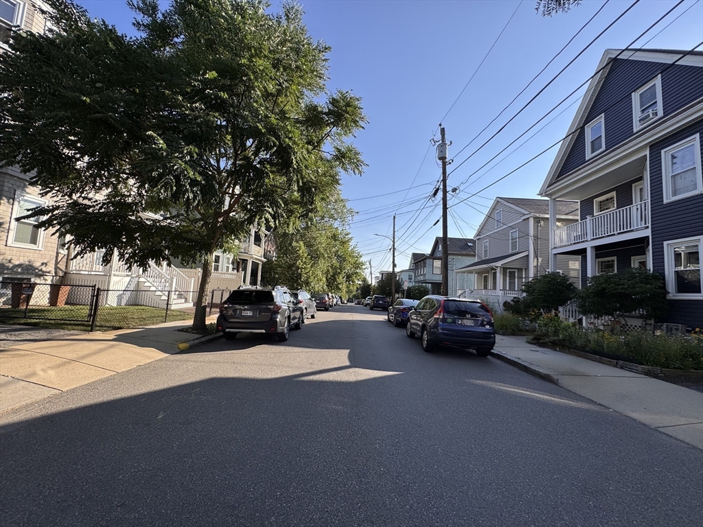 23 Farragut Avenue # 3