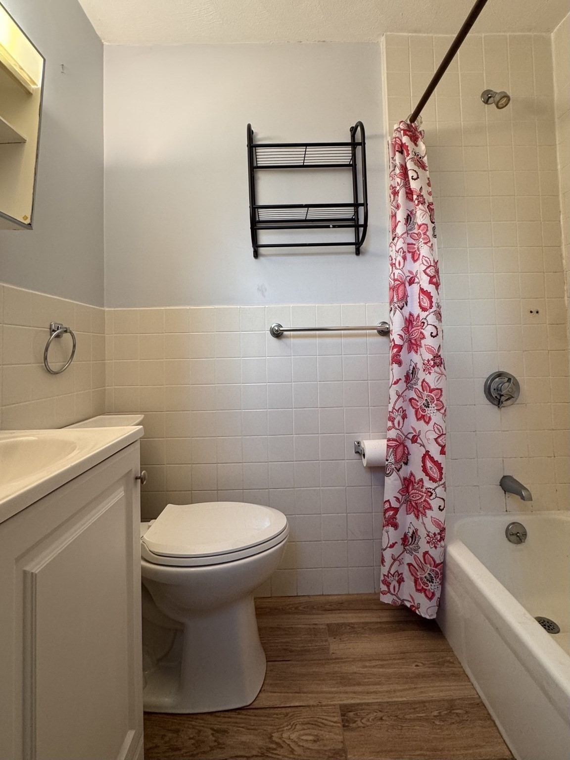 17 Farragut Avenue # 2
