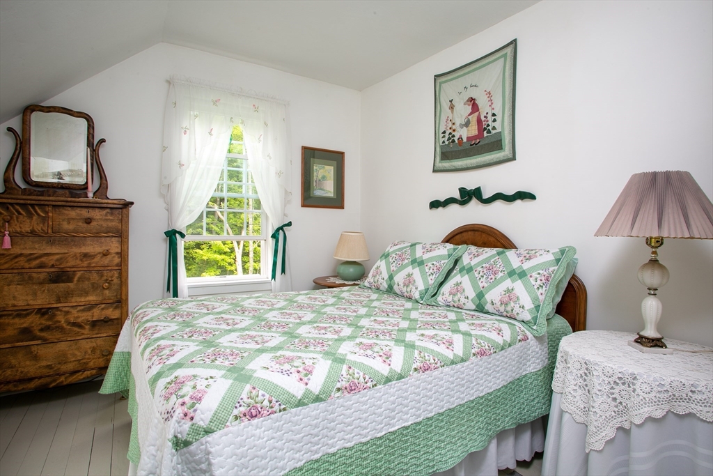 154 Leshure Rd