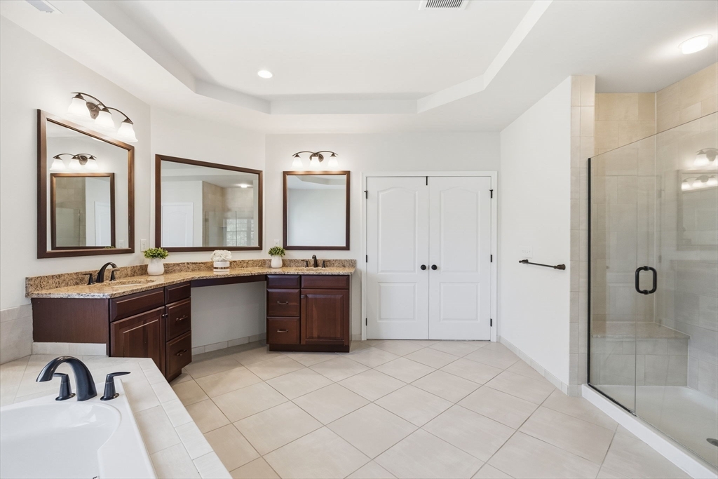 208 Mohawk Path