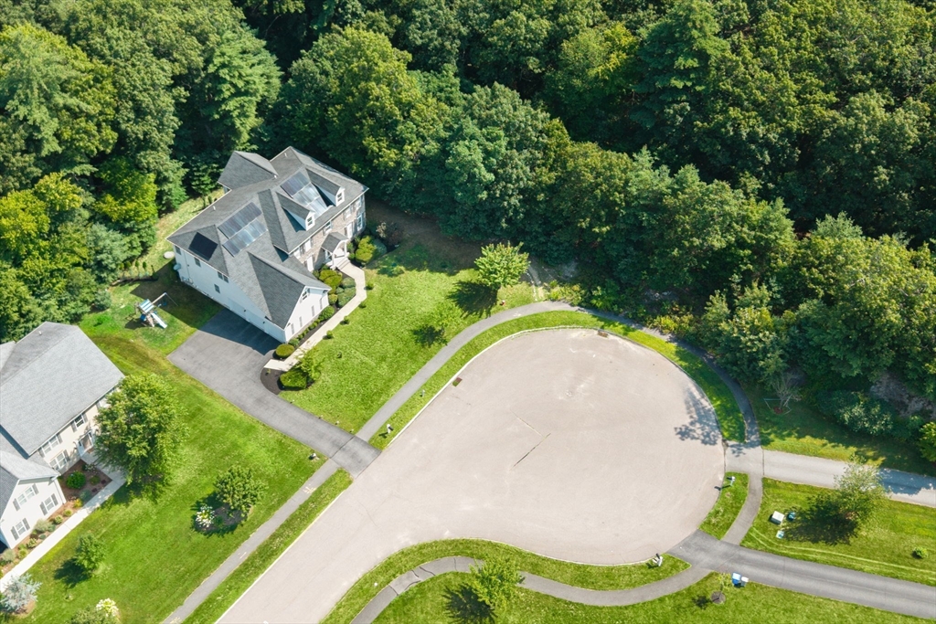 208 Mohawk Path