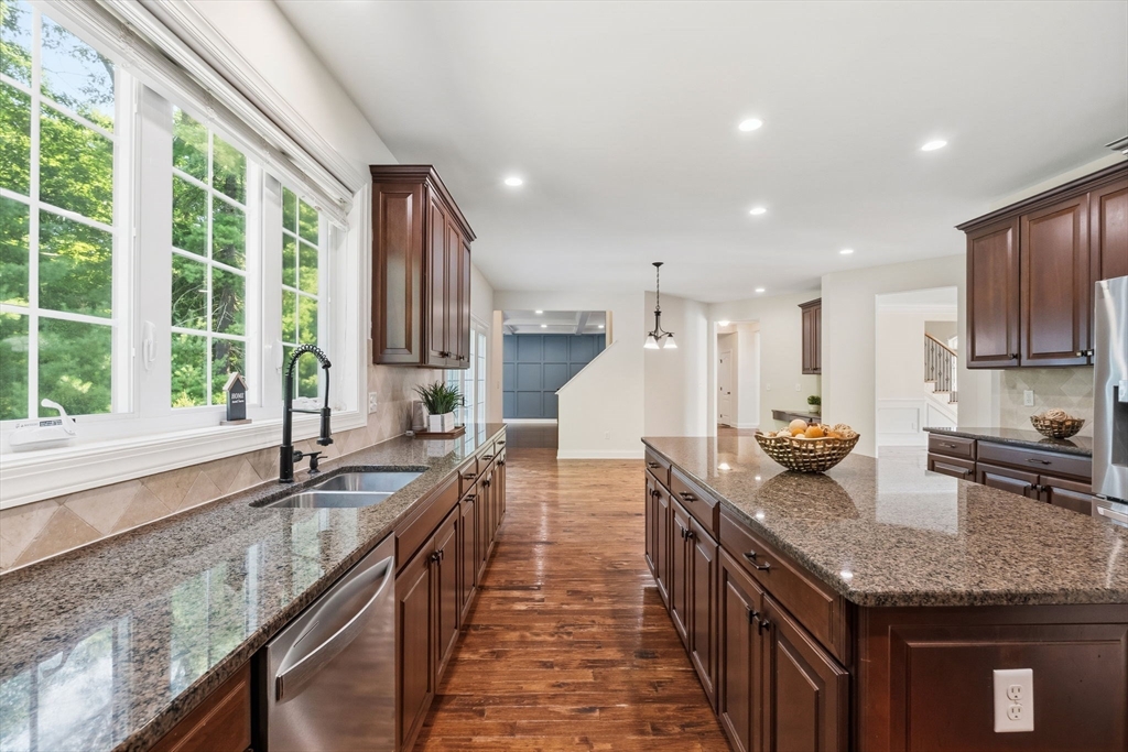 208 Mohawk Path