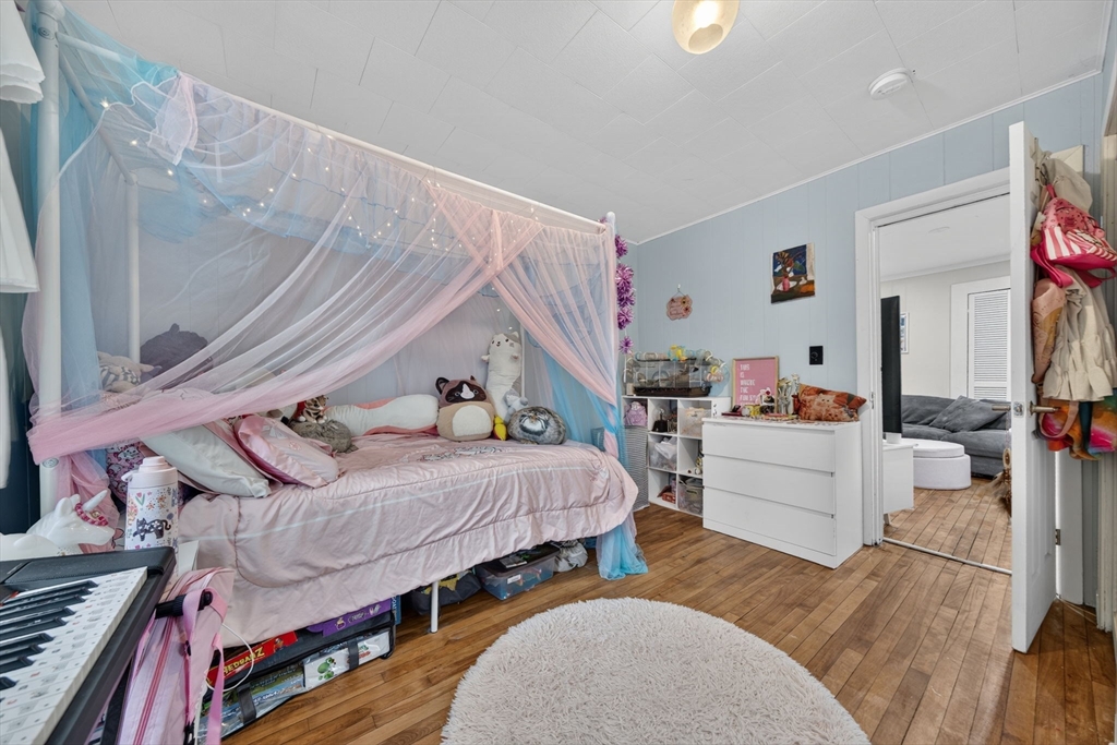 16 Svenson Ave # 1