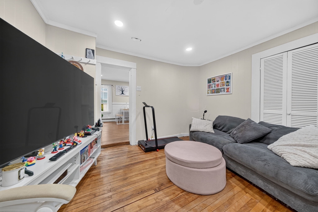 16 Svenson Ave # 1