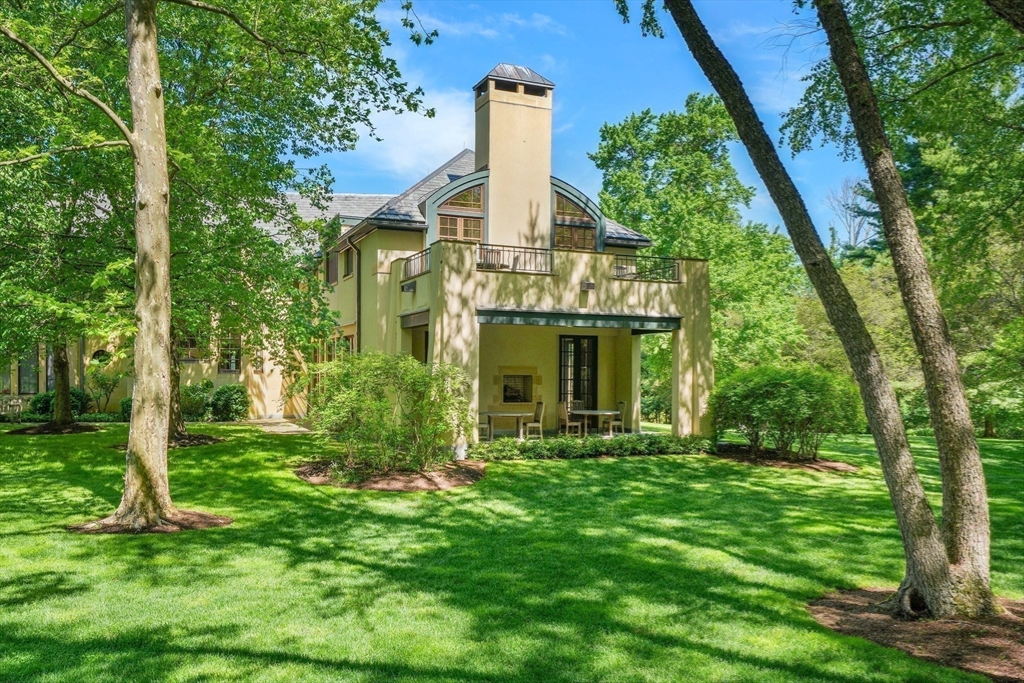 15 Claridge Drive