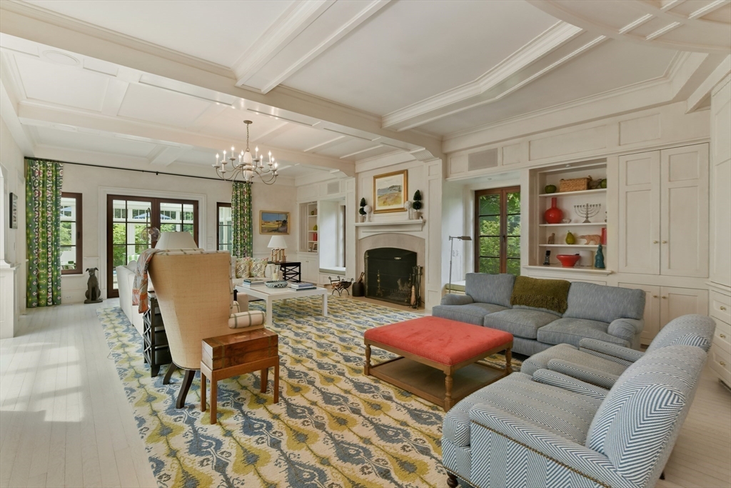 15 Claridge Drive