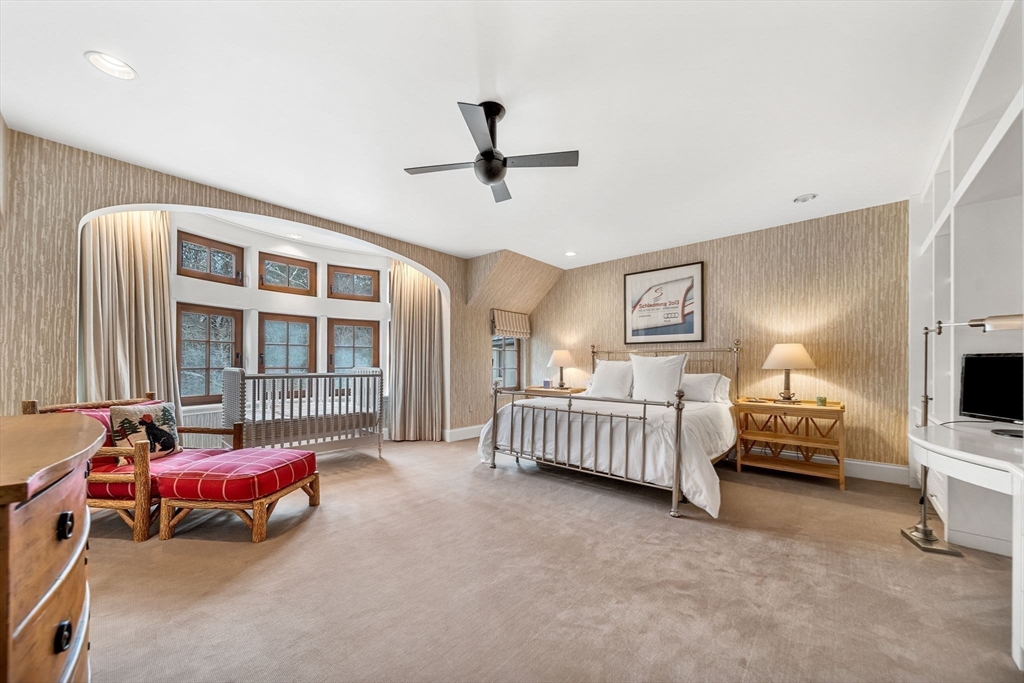 15 Claridge Drive