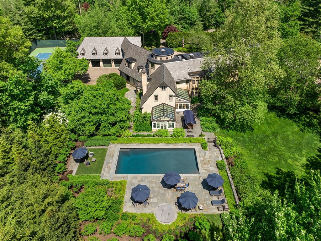 15 Claridge Drive