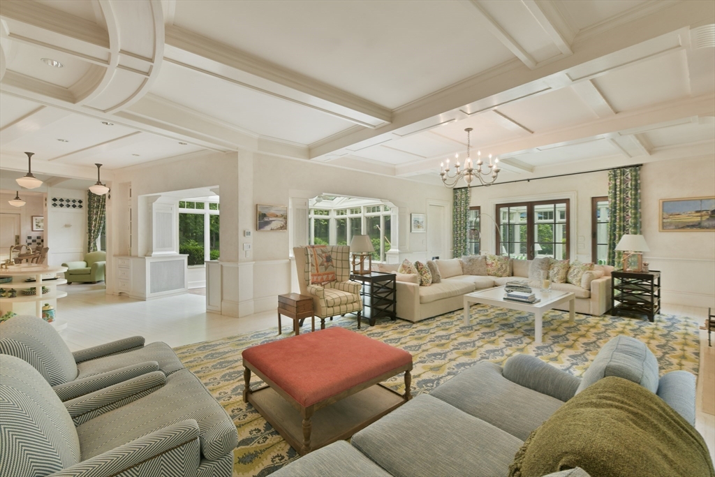 15 Claridge Drive