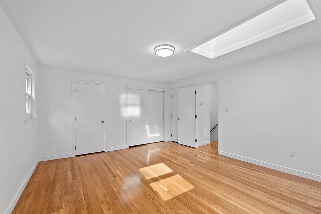 7 Sunnyside Ave