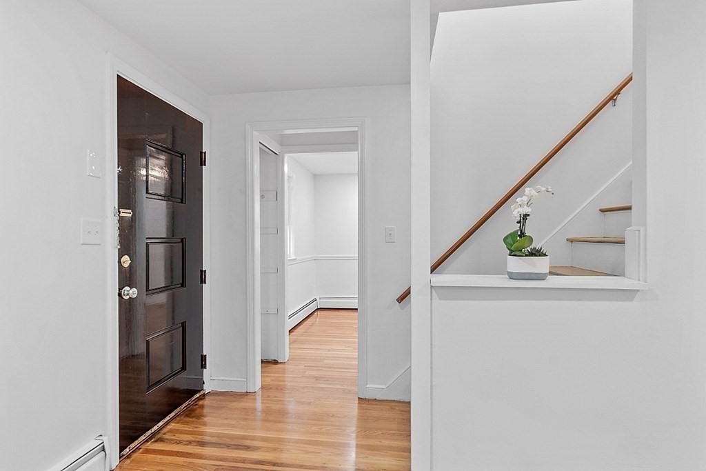 7 Sunnyside Ave