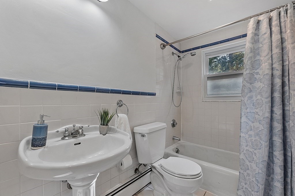 7 Sunnyside Ave