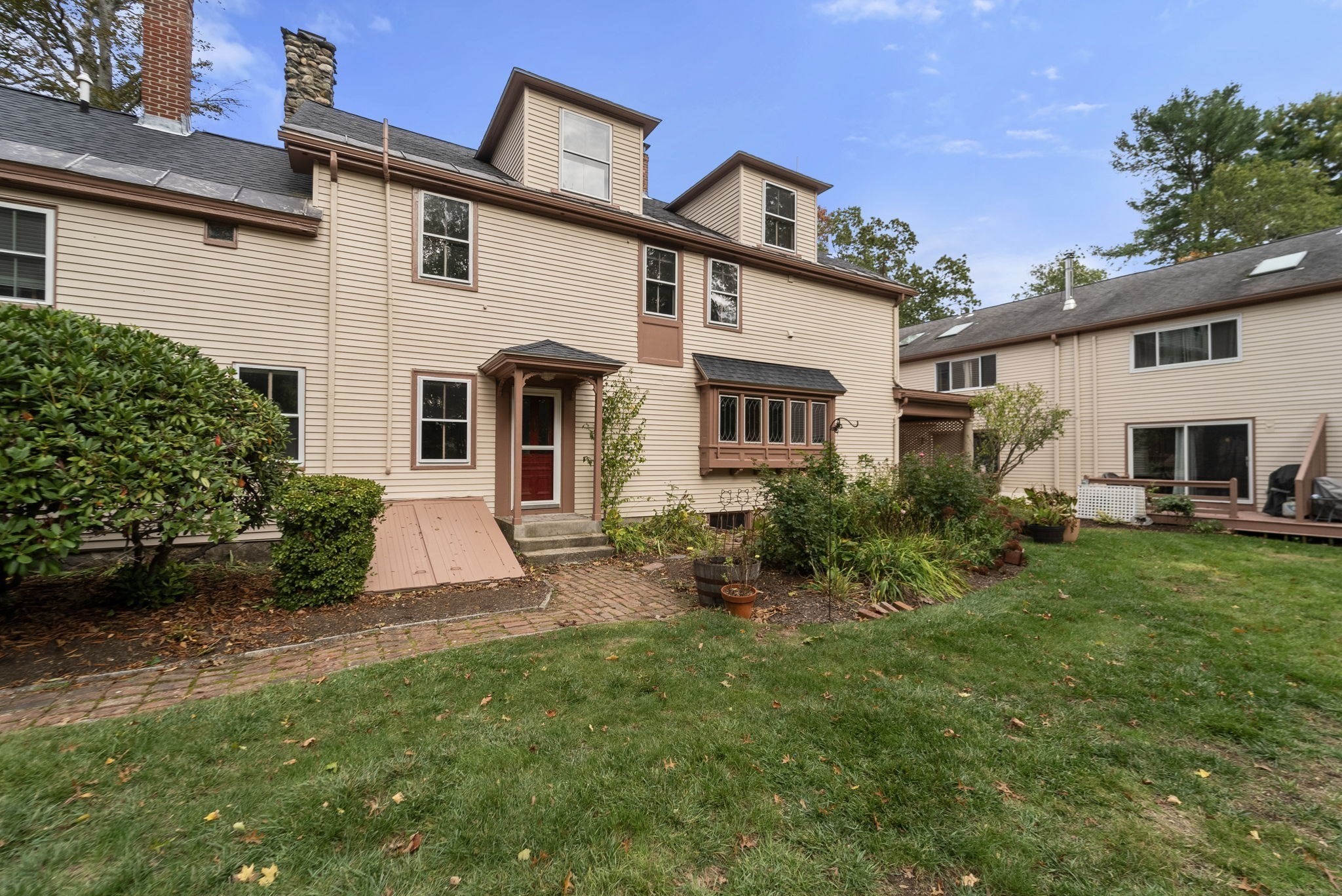 324 Union St # 1