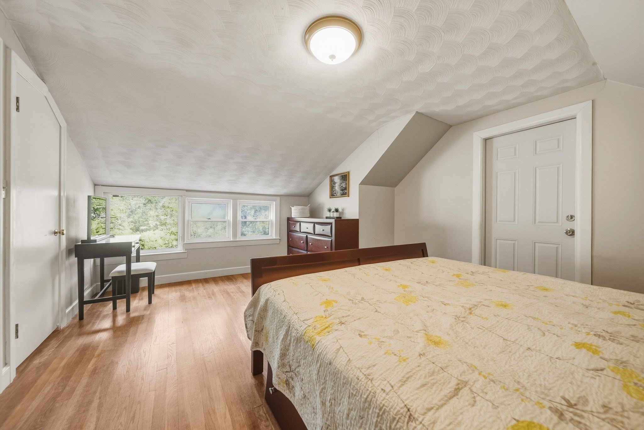12 Dean Rd
