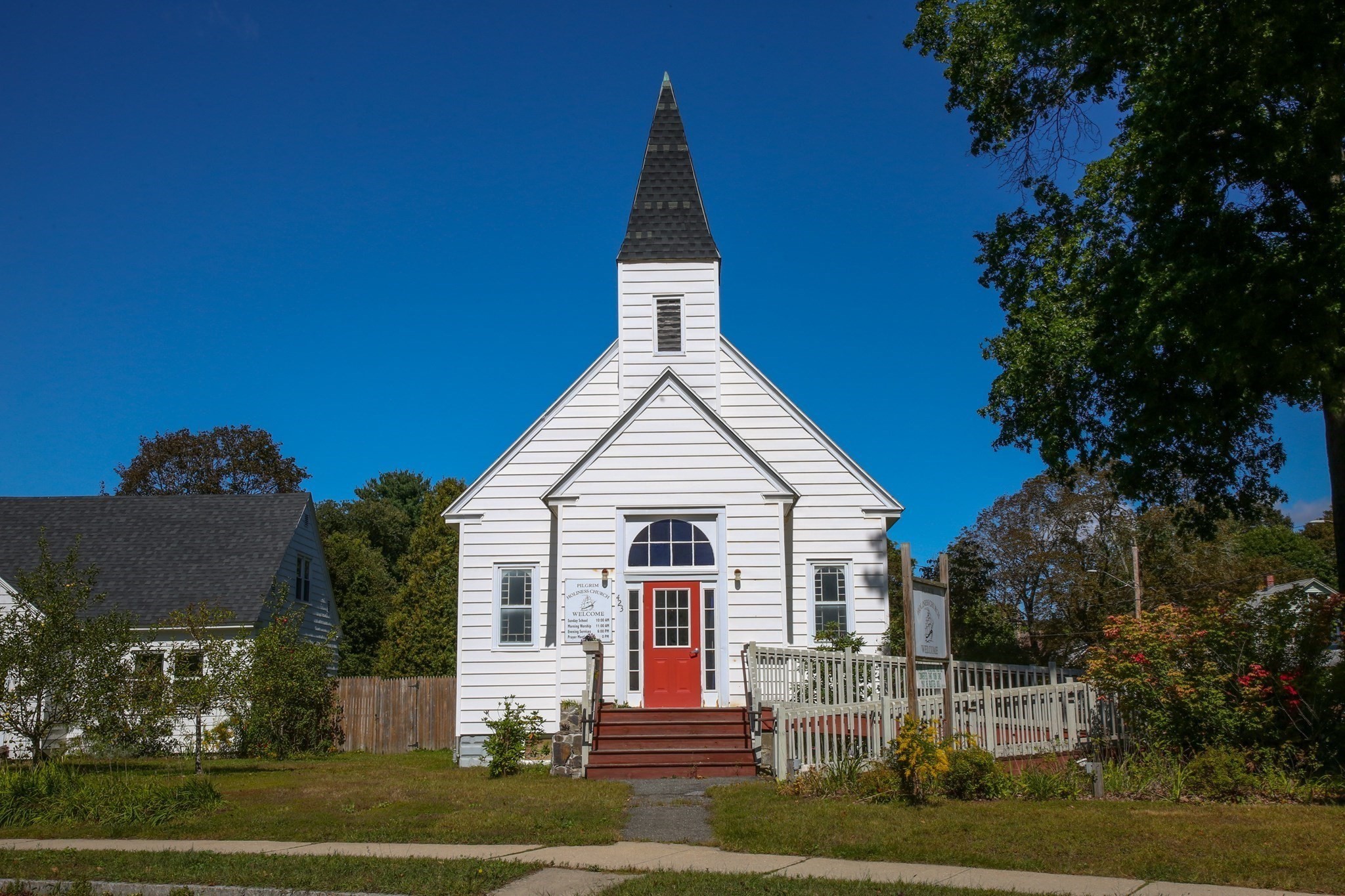 421 Elm St