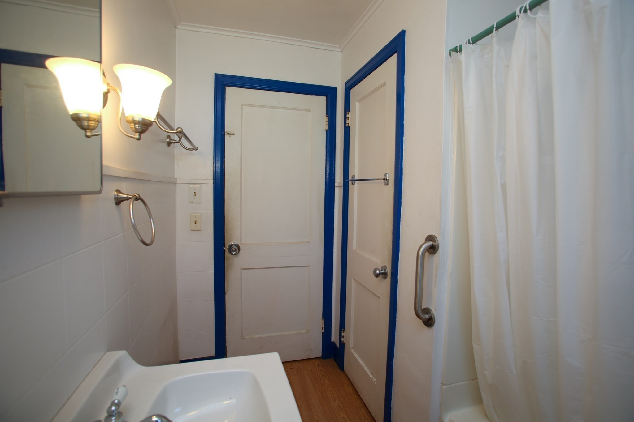 421 Elm St