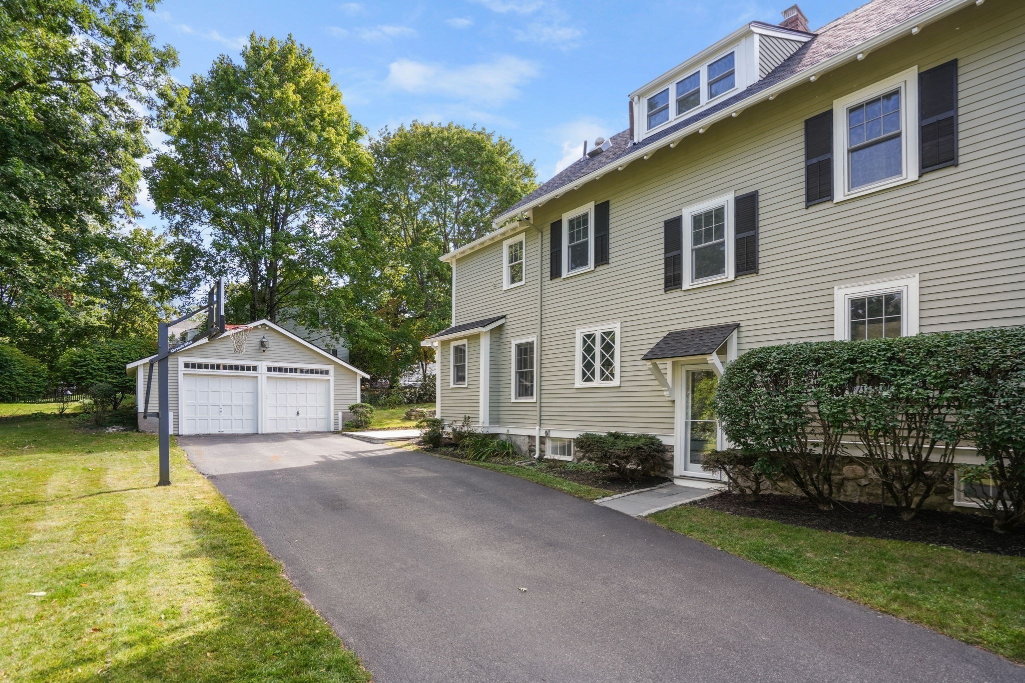 28 Green St