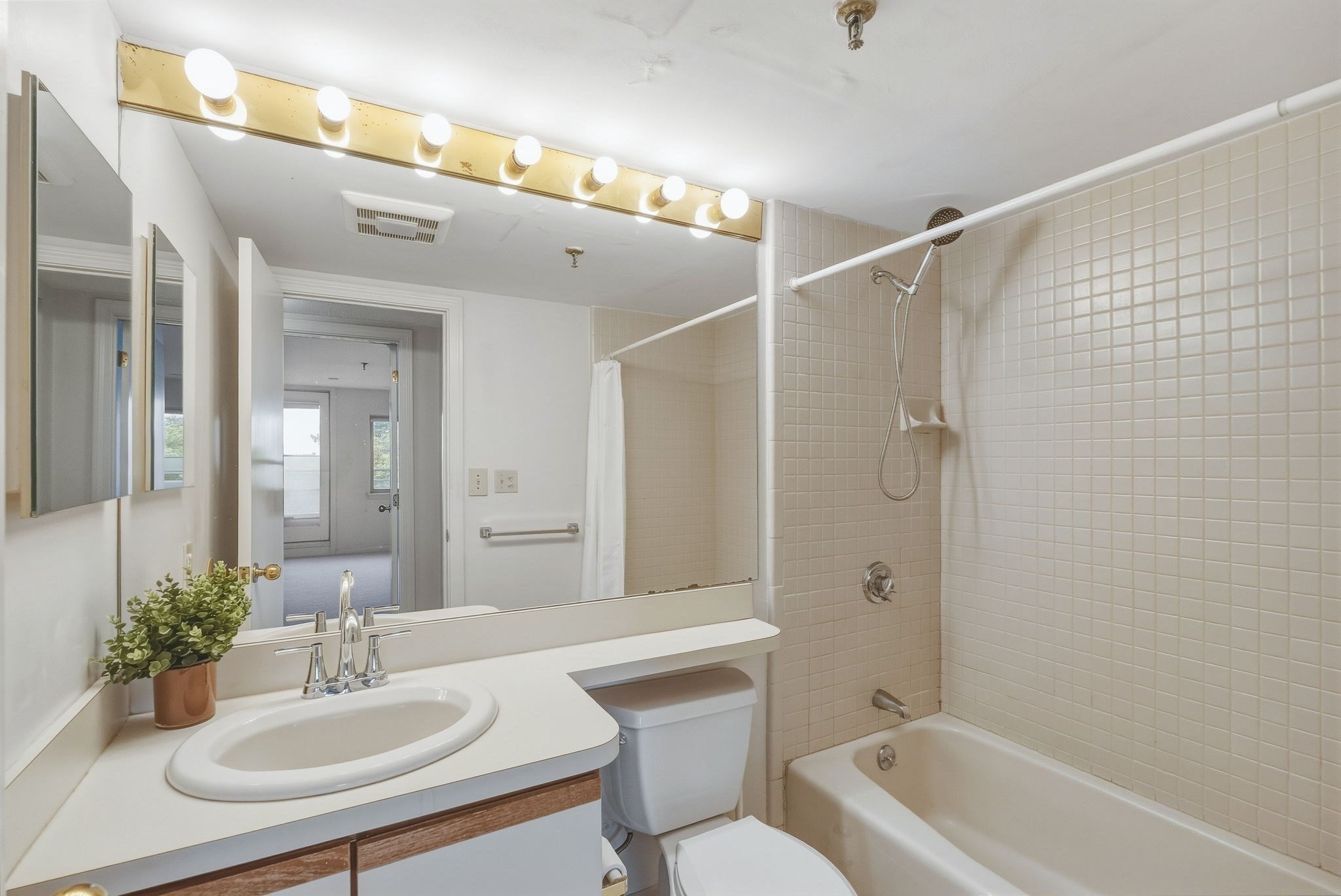20 Webster St # 507