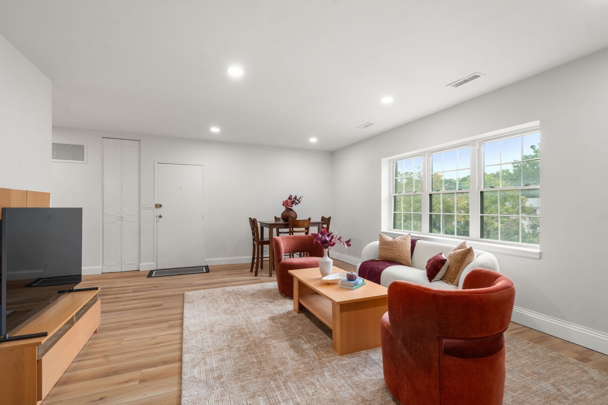116 Lake Shore # 3