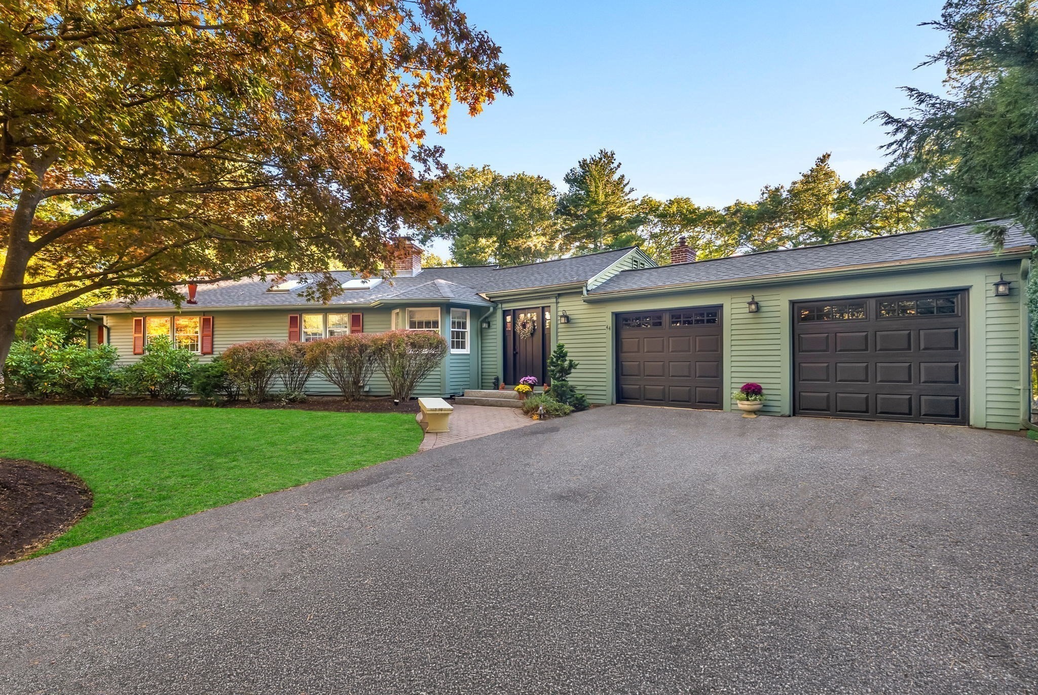 44 Pequot Rd