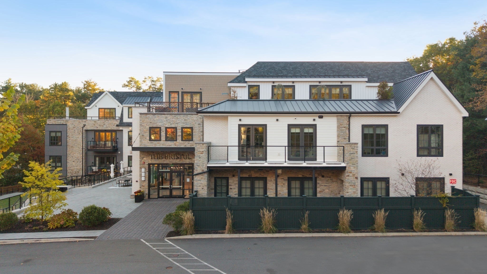 148 Weston Road # 206