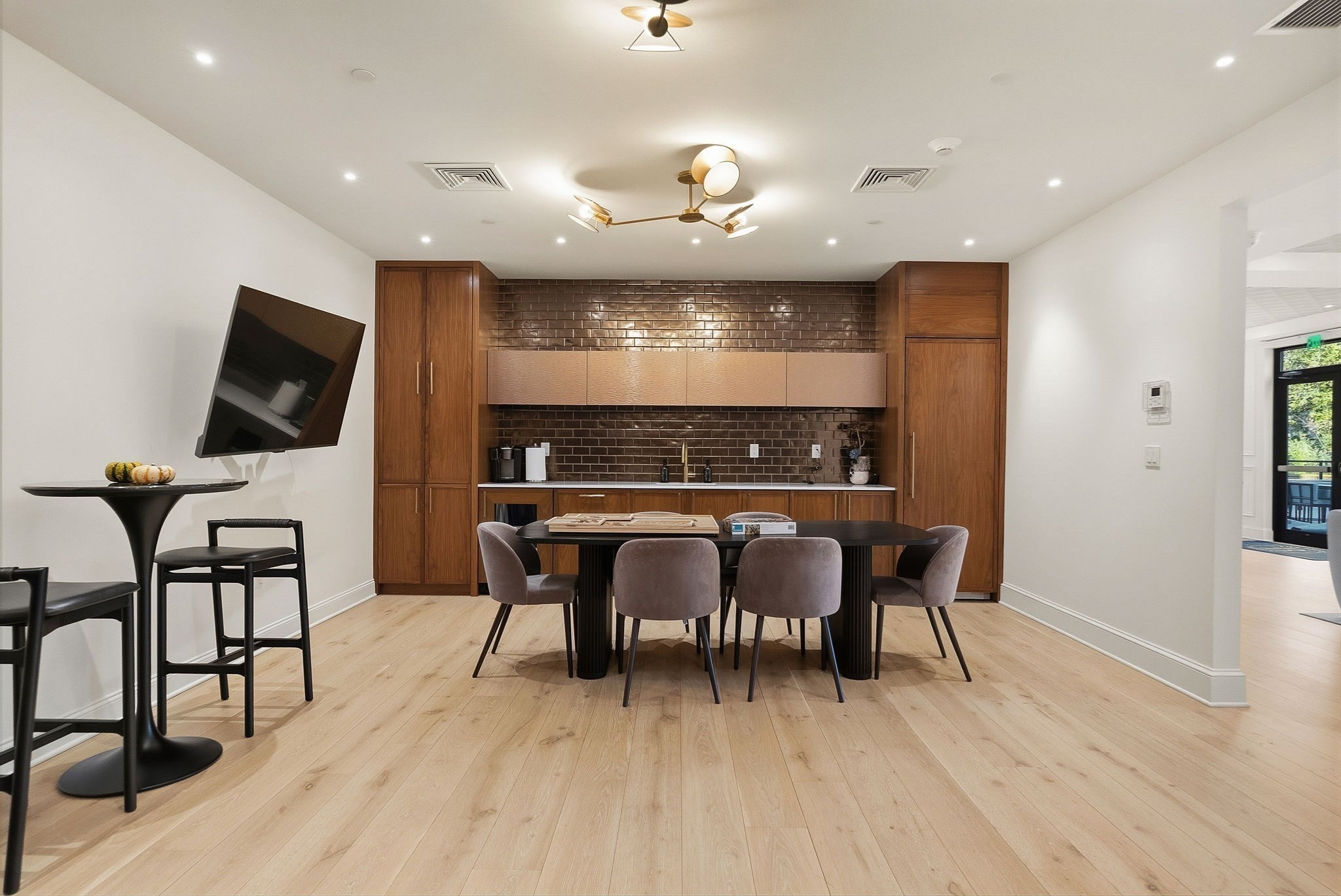 148 Weston Road # 206