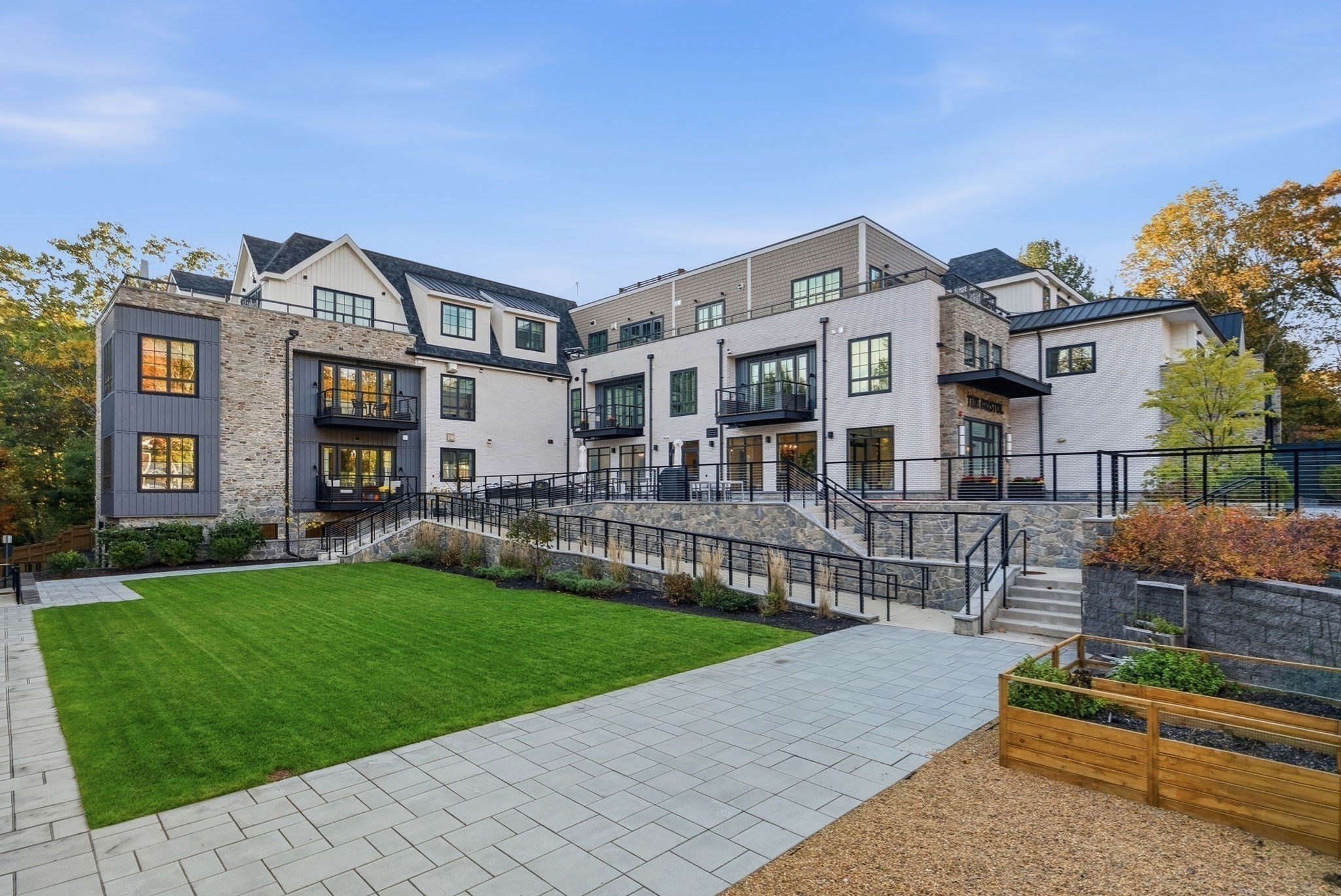 148 Weston Road # 206