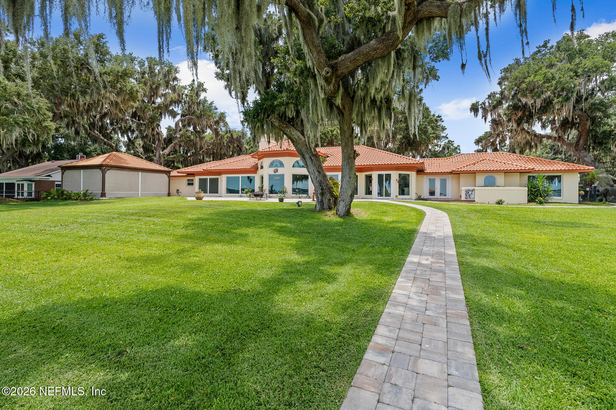 1412 MOSSWOOD Drive