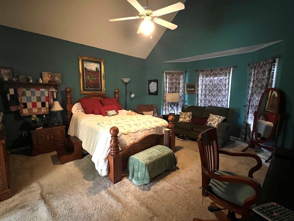 112 Twin Oaks Drive