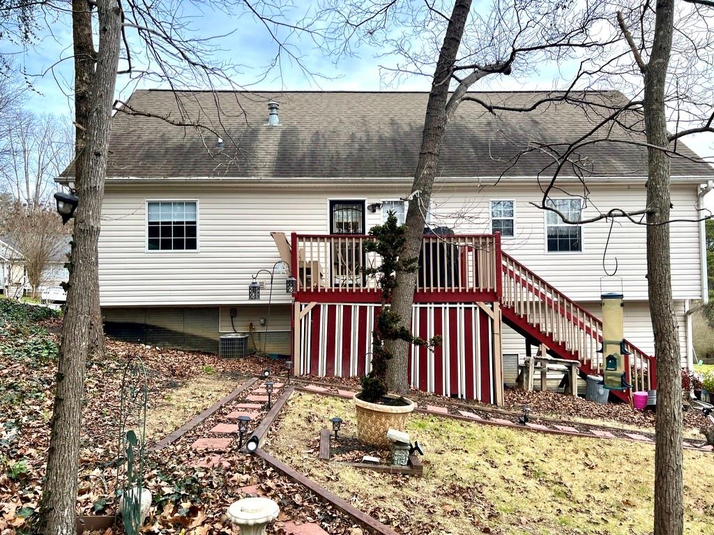 112 Twin Oaks Drive