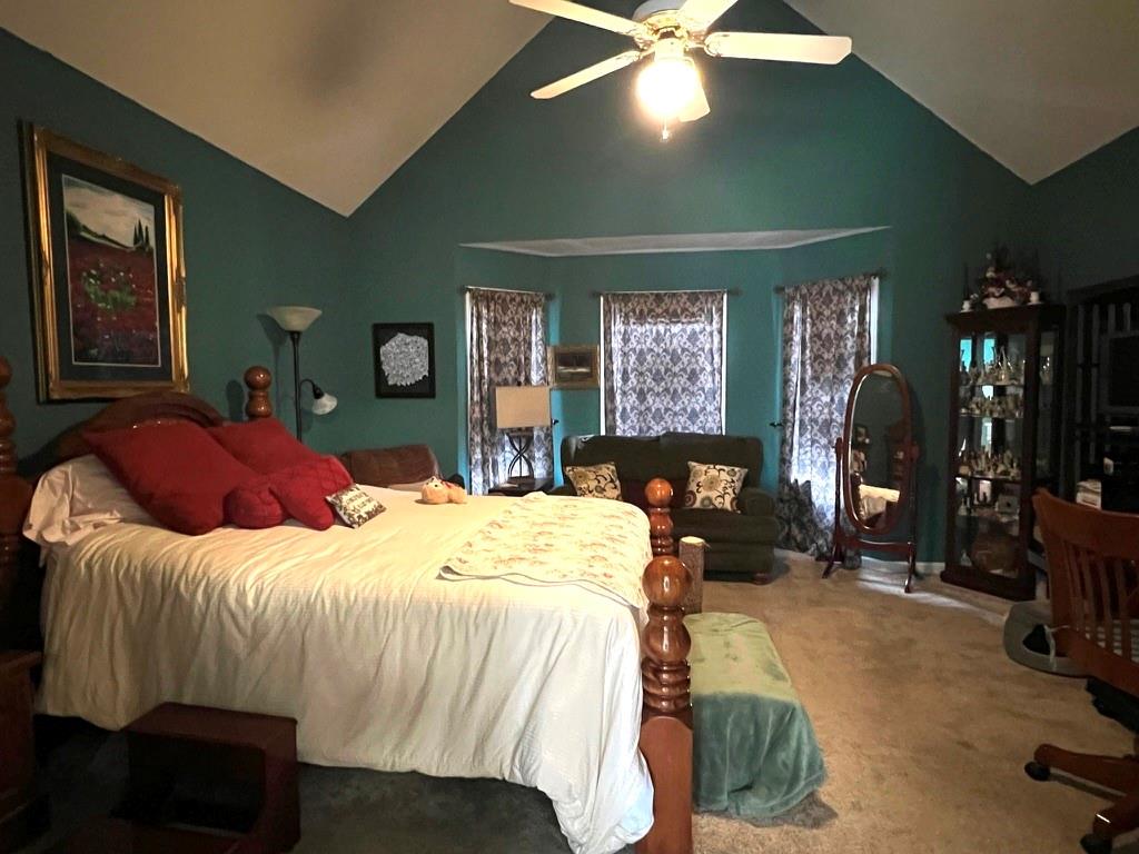 112 Twin Oaks Drive