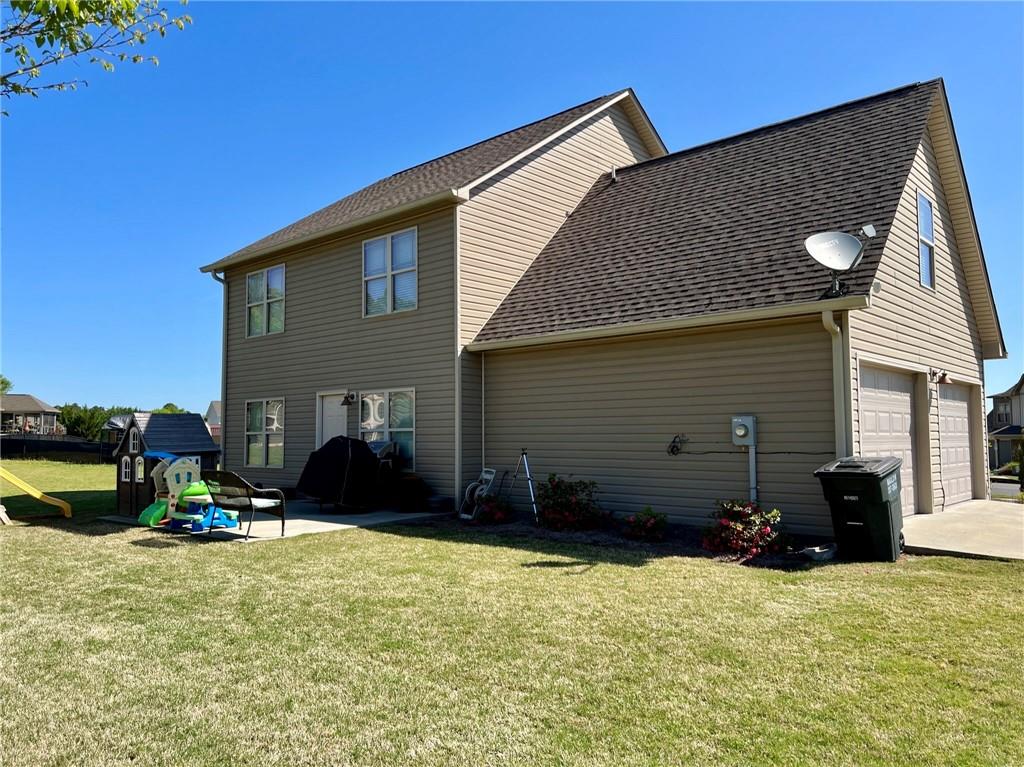 212 Gilmore Circle SW