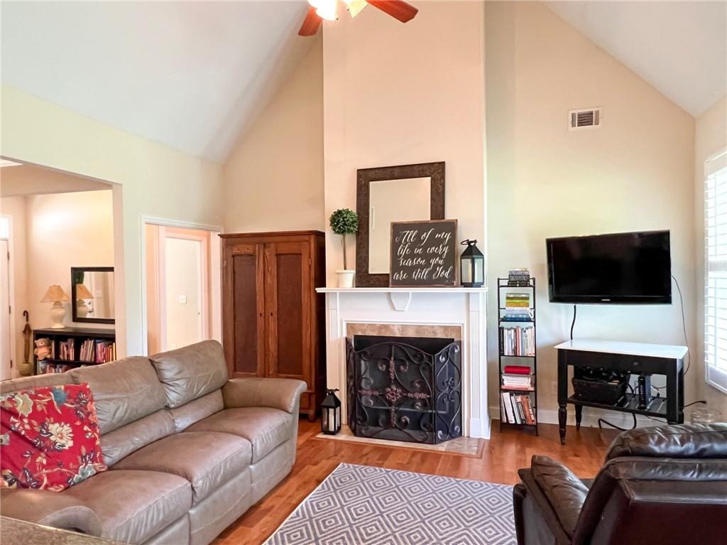 347 Oakland Drive SE