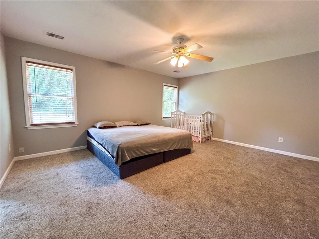 226 Charles Drive NE